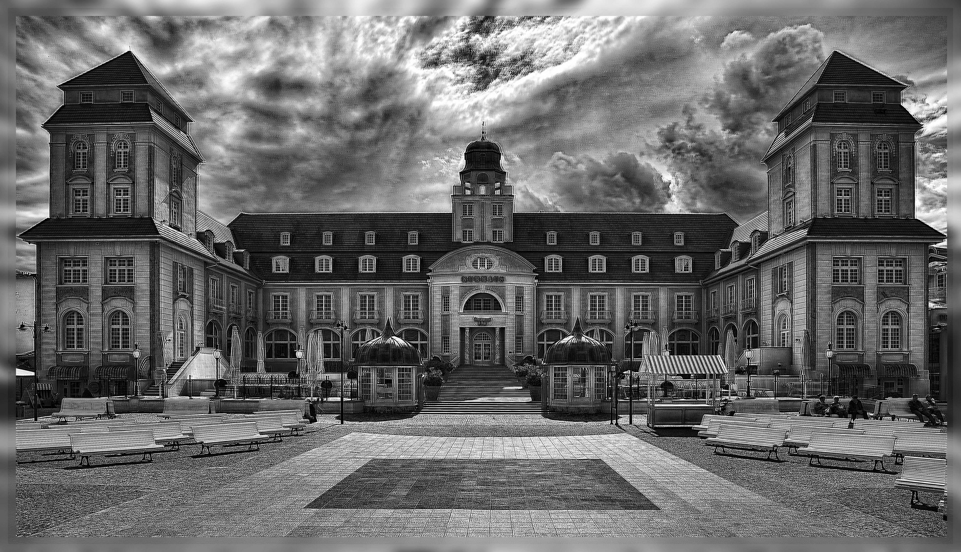 Kuhrhaus Binz B&W