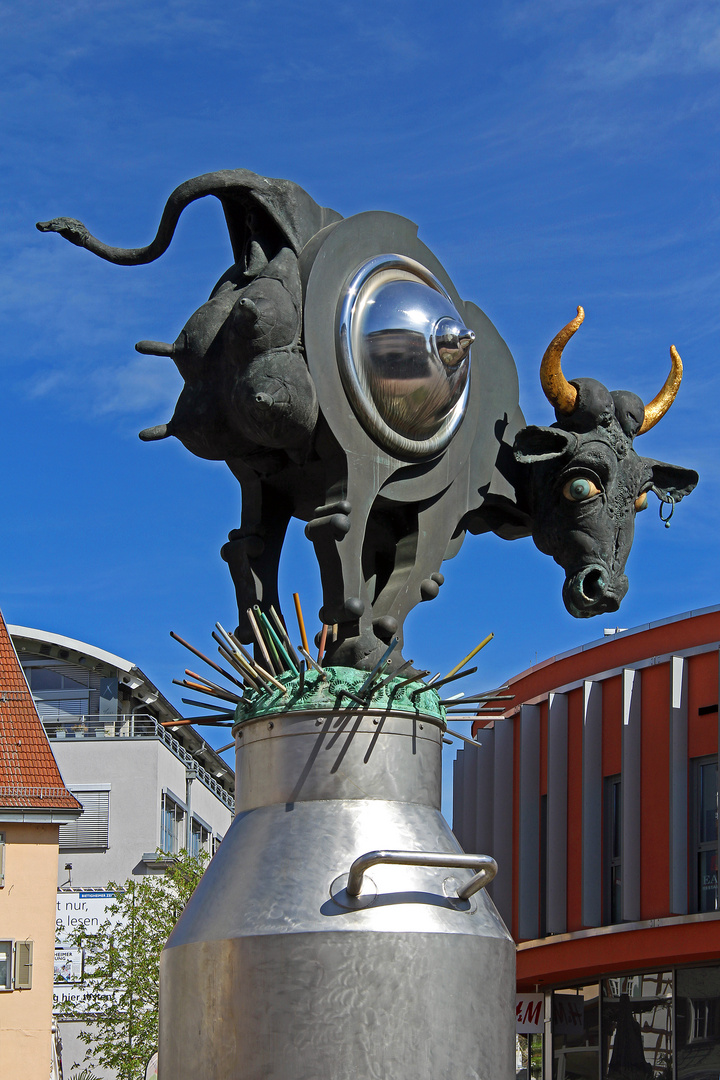 KUHRIOSUM, Skulptur in Bietigheim-Bissingen