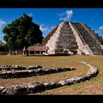 [ Kukulcán Pyramid ]