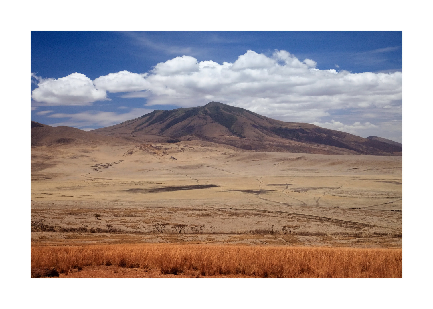 Kulisse am Weg zur Serengeti