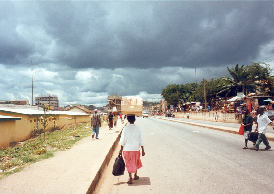 Kumasi - African Way Of Carrying