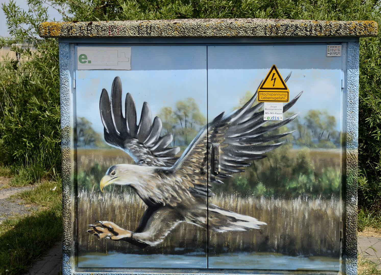 Kunst am Bau: Hochspannung - Lebensgefahr