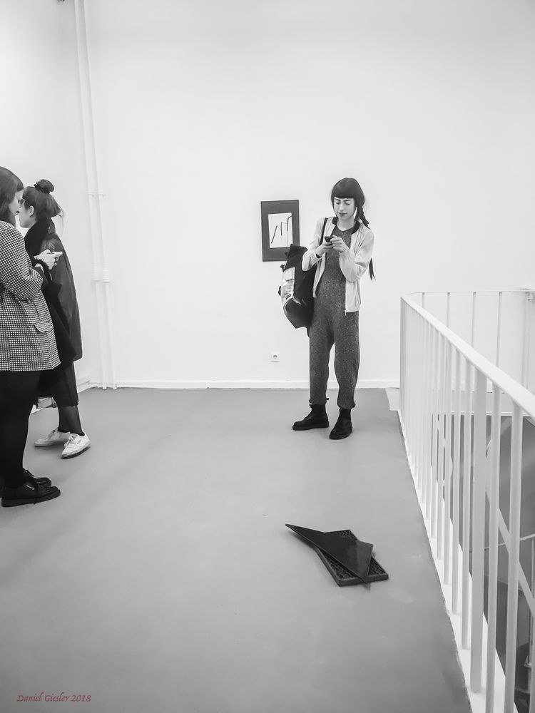 Kunst am Boden Foto & Bild | erwachsene, fotokunst, monochrome fine art