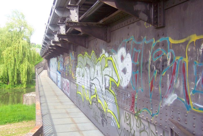 Kunst auf der Brücke