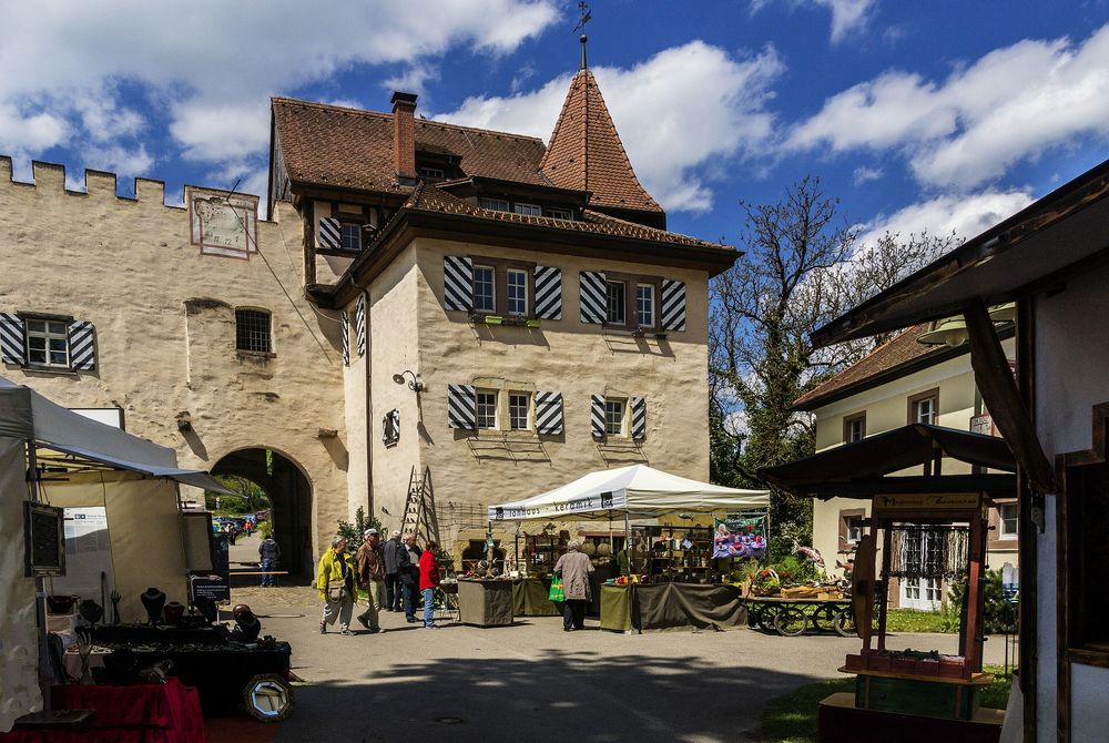 Kunst- und Keramikmarkt Schloss Beuggen-04