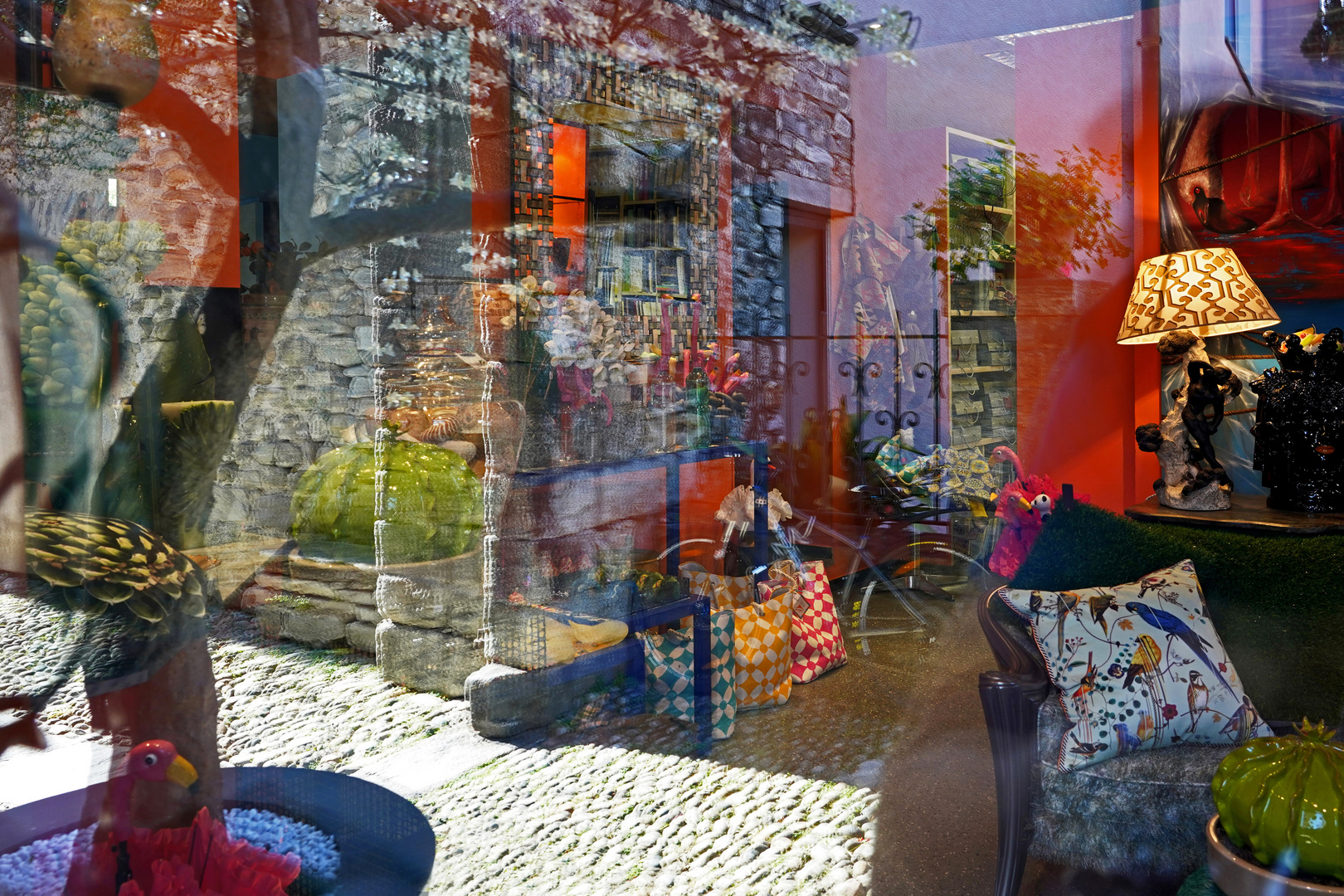 Kunst und Krempel Foto & Bild