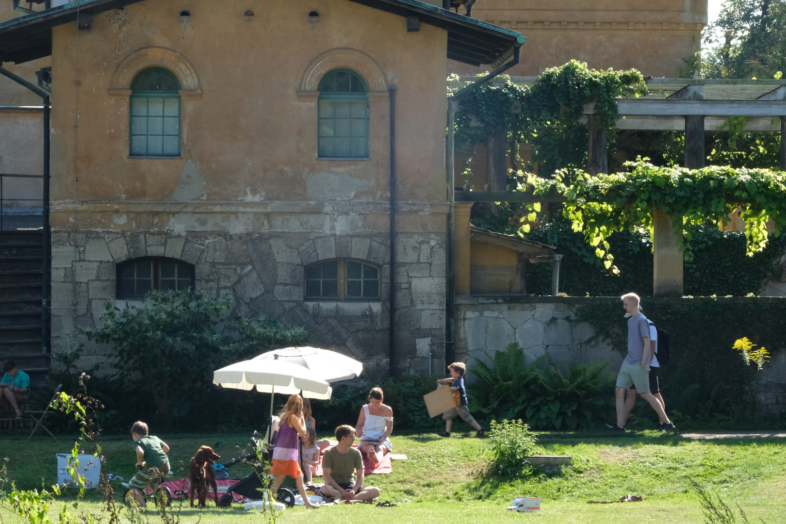 KUNST-WIESE IM PARK SANSSOUCI