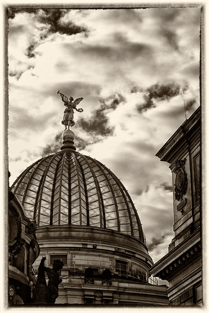 Kunstakademie Dresden mit FAMA