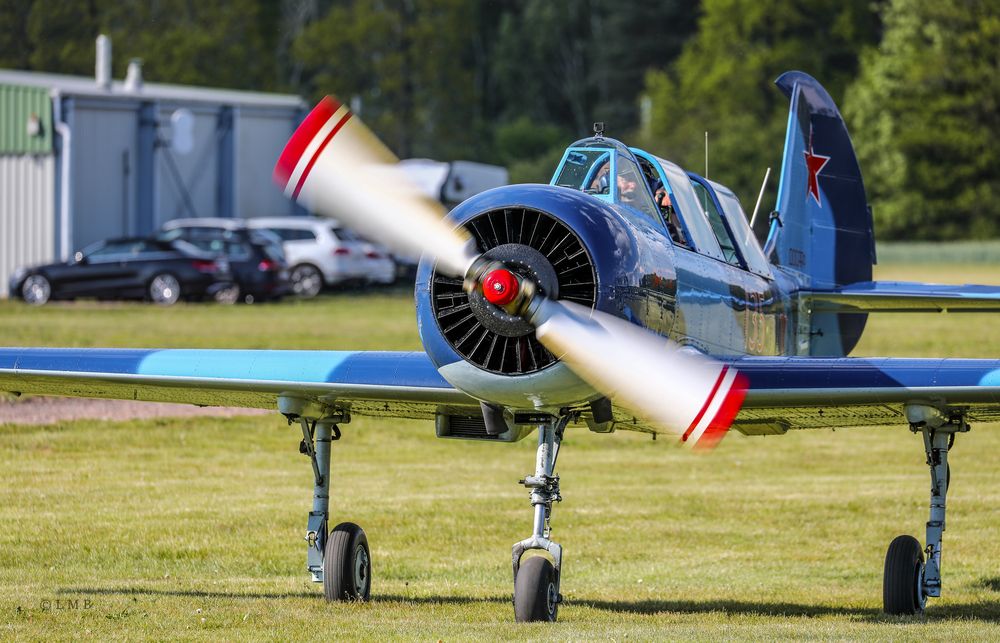 Kunstflieger-Front