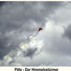 Kunstflugdoppeldecker Pitts schraubt sich in den Himmel.Uslar 07.09.08