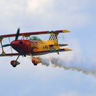 Kunstflugvorführung beim Flugplatzfest Gundelfingen