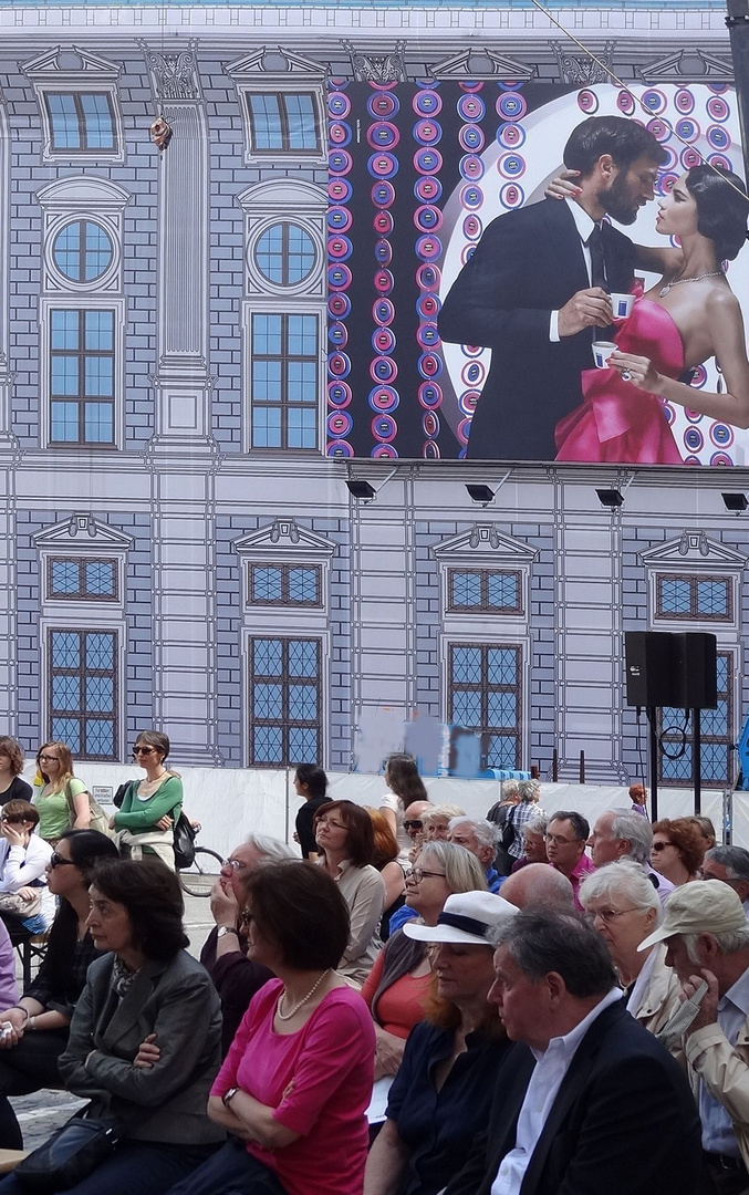 kunstgenuß auf dem odeonsplatz in münchen