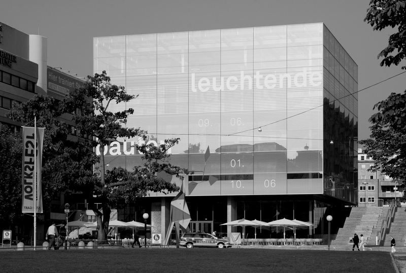 Kunstmuseum Stuttgart - "Leuchtende Bauten" 2006