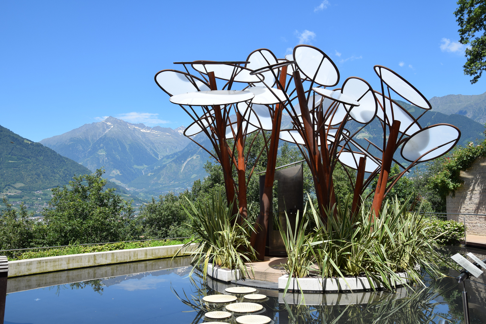 Kunstobjekt Schloß Trauttmannsdorff Foto & Bild landschaft, garten