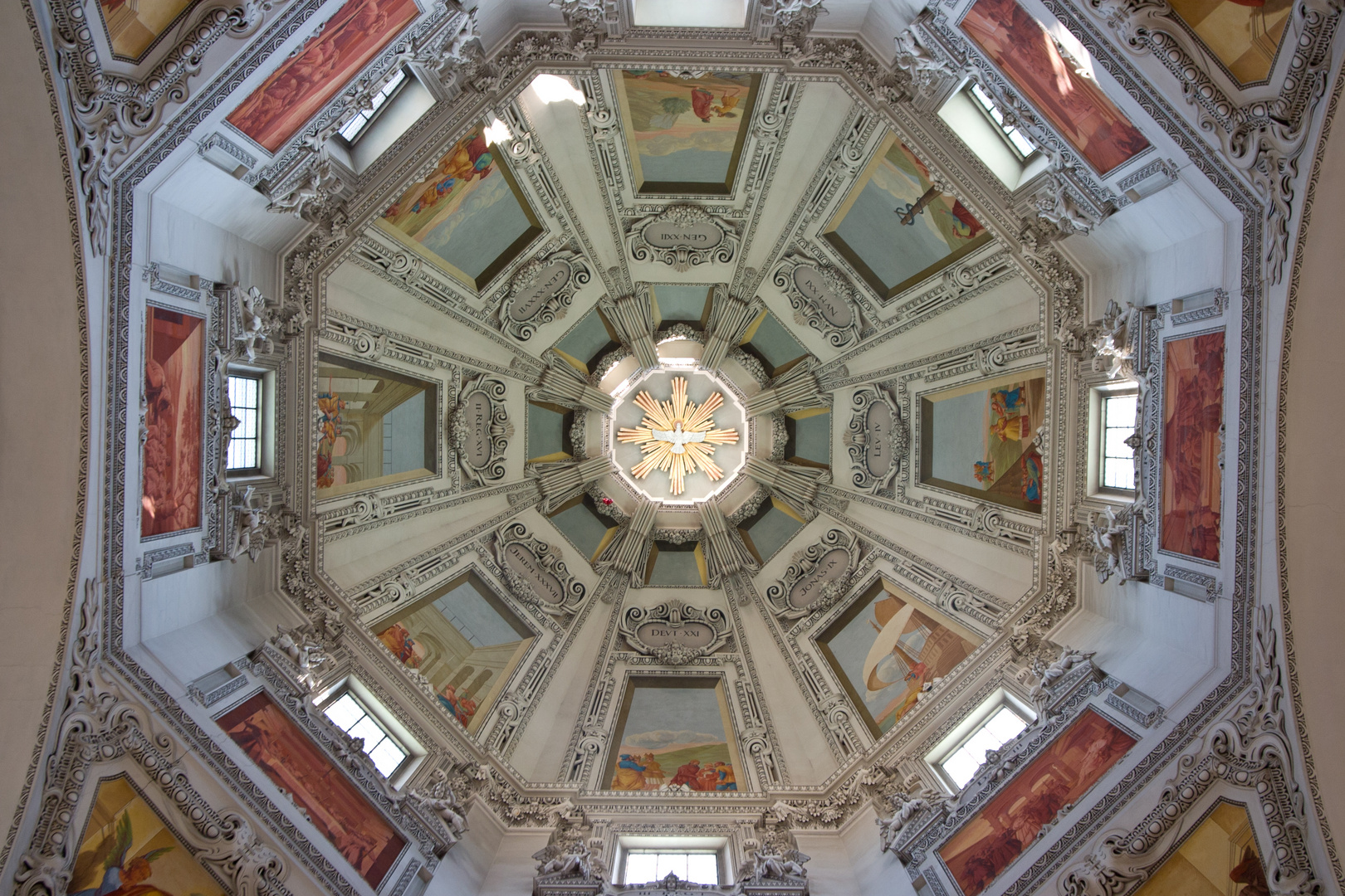 Kuppel im Salzburger Dom