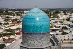 Kuppel und Tambur der Moschee Bibi Hanim