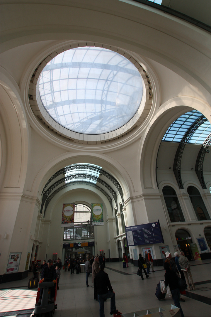 Kuppelhalle HBF Dresden