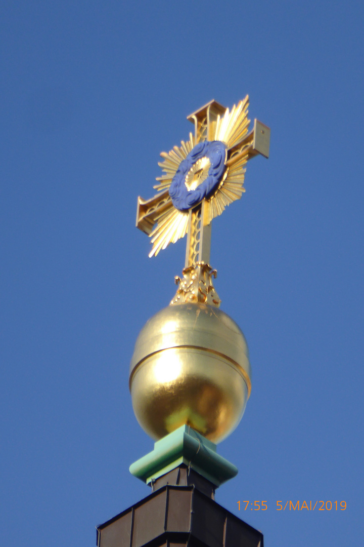 Kuppelkreuz der Frauenkirche Dresden