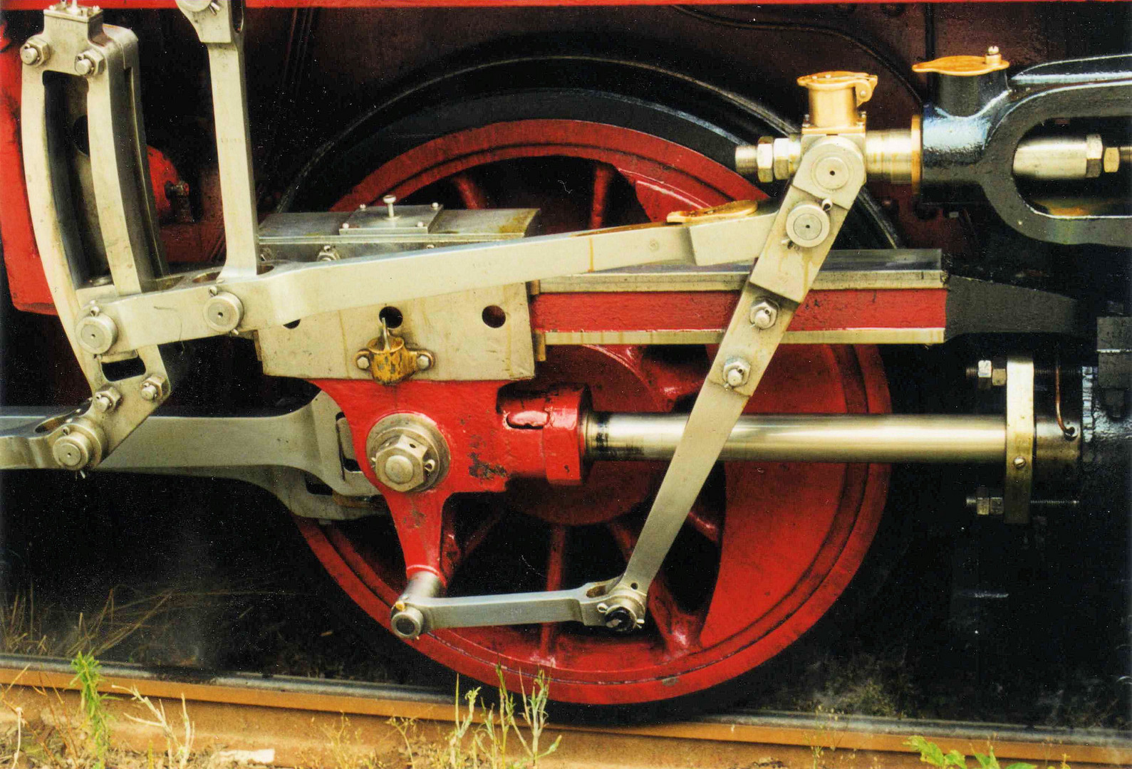 Kuppelrad an einer alten Dampflokomotive