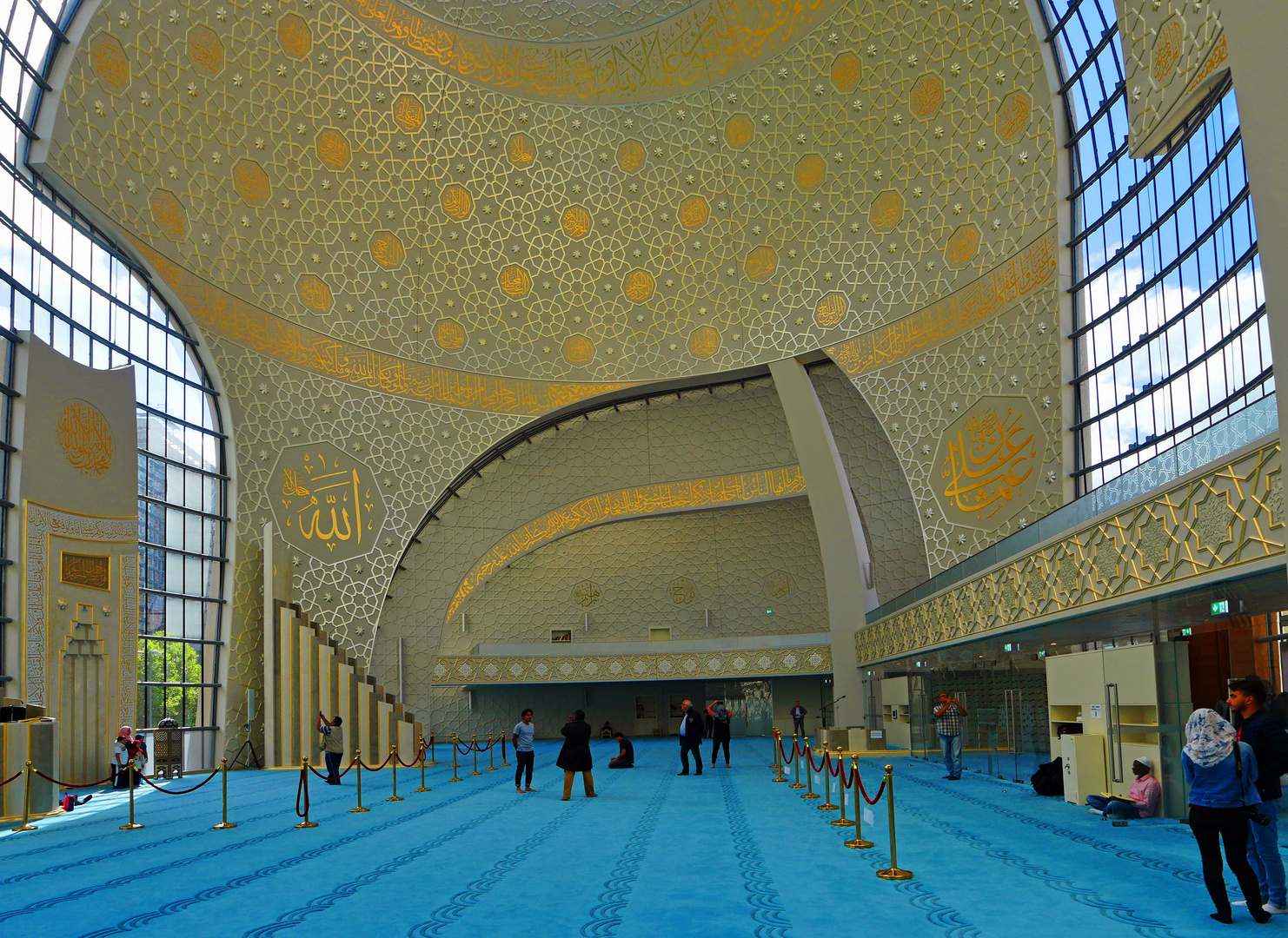 Kuppelsaal der Kölner Moschee