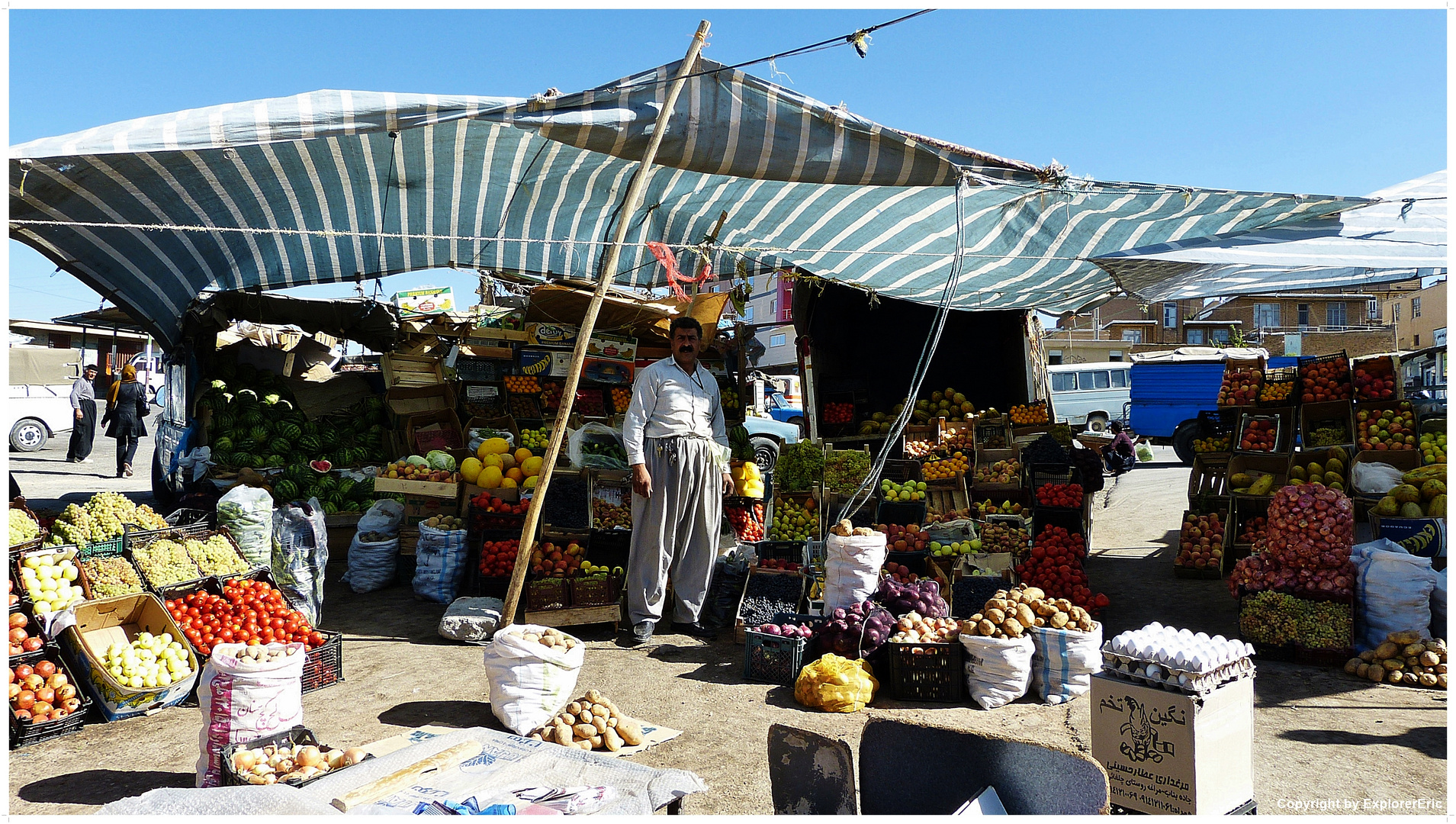 Kurdscher Obst und Gemüsemarkt..............