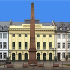 Kurfürstl. Hoftheater (Stadttheater Koblenz) und 9 m hoher Obelisk (sog. Clemensbrunnen)