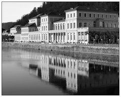 Kurhaus Bad Ems im Spiegel der Lahn