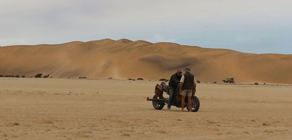 Kurios - Mad Max in Namibia