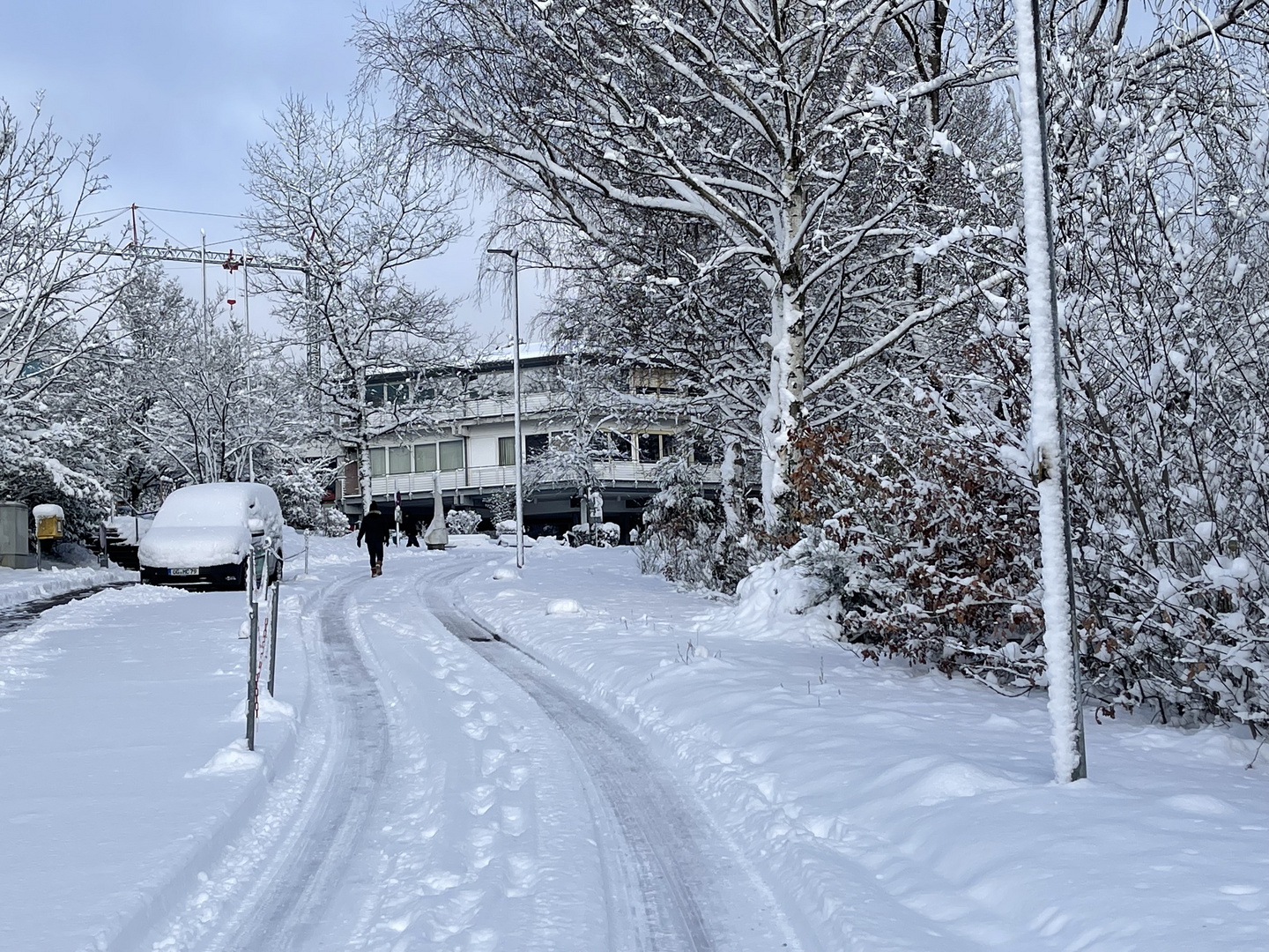 Kurklinik versinkt im Schnee