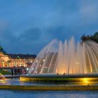 Kurpark Bad Oeynhausen mit Kaiserpalais und Brunnen beleuchtet