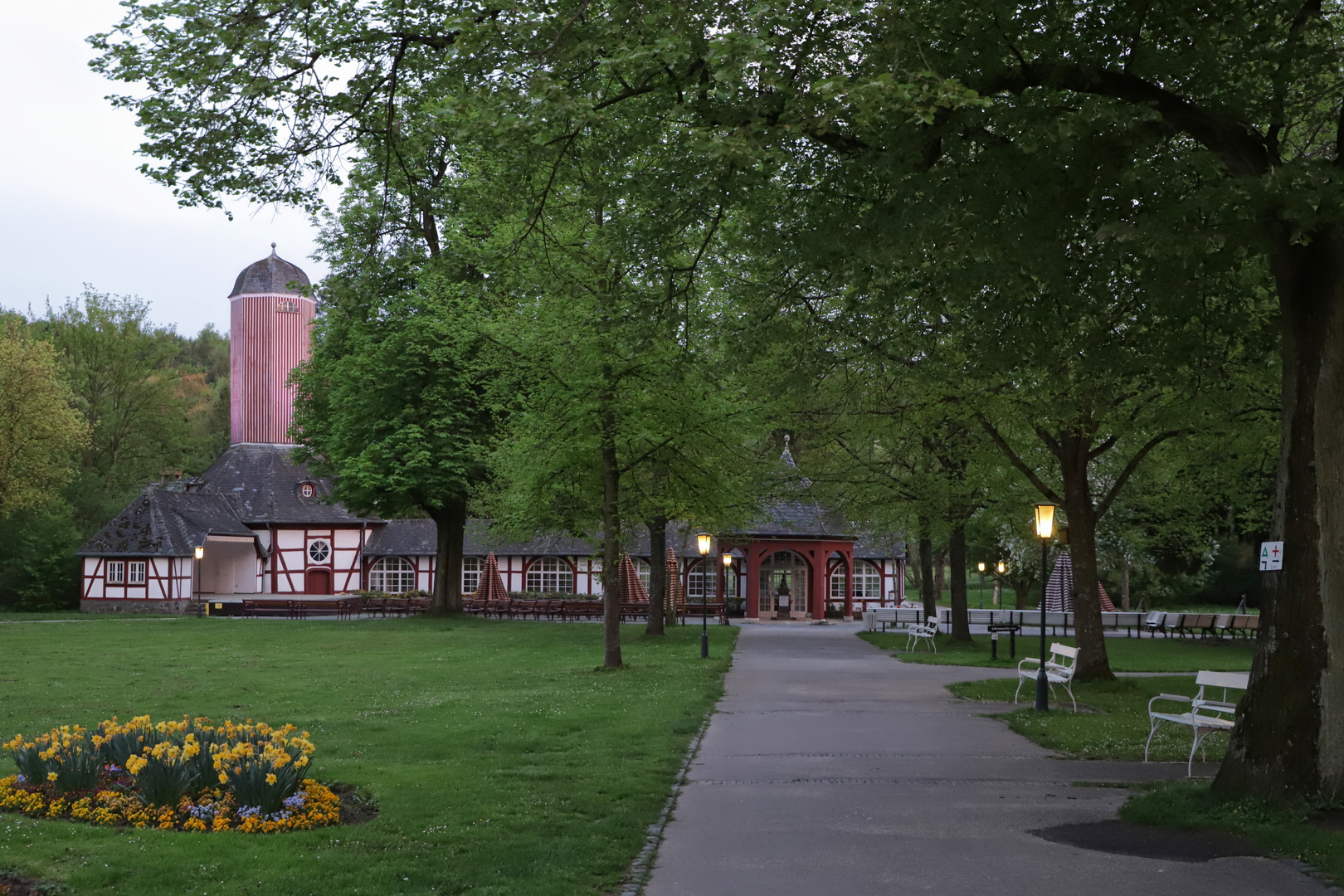 Kurpark in Bad Salzhausen (2018_04_22_EOS 6D Mark II_1660_ji)