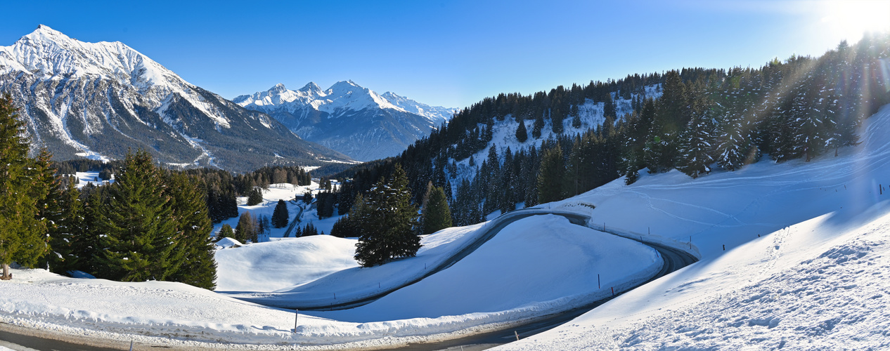 Kurven am Berg