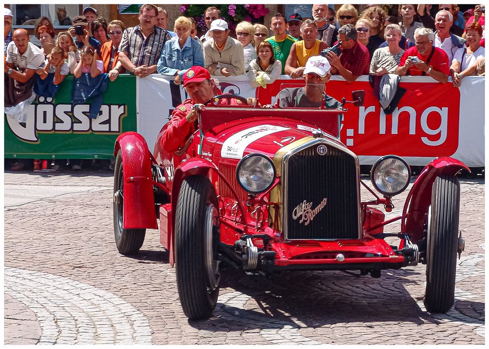 Kurvenfahrt mit  einem Alfa