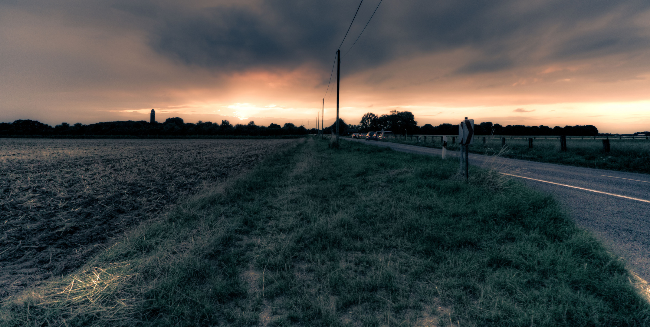 Kurz bevor die Sonne Hinter der Wolkendecke verschwannt