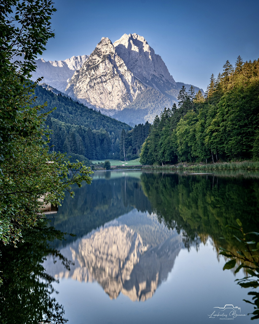 Kurz nach Sonnenaufgang am Reißersee