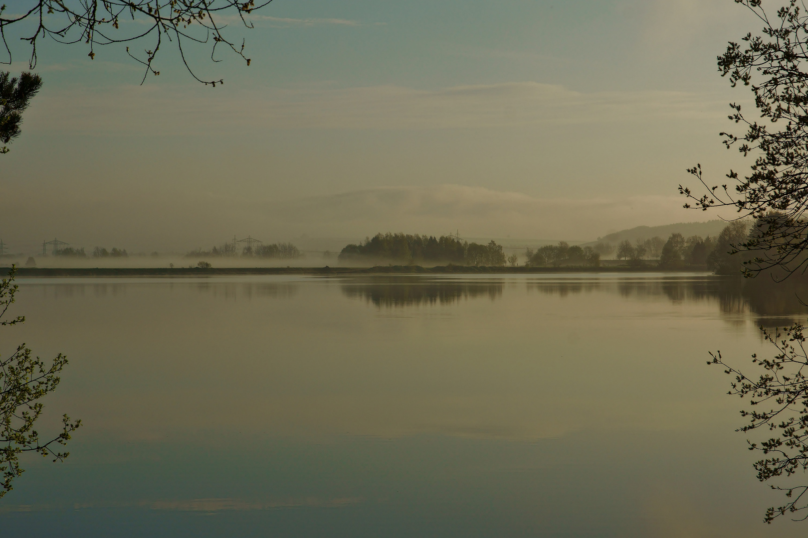 Kurz nach Sonnenaufgang am Riedsee