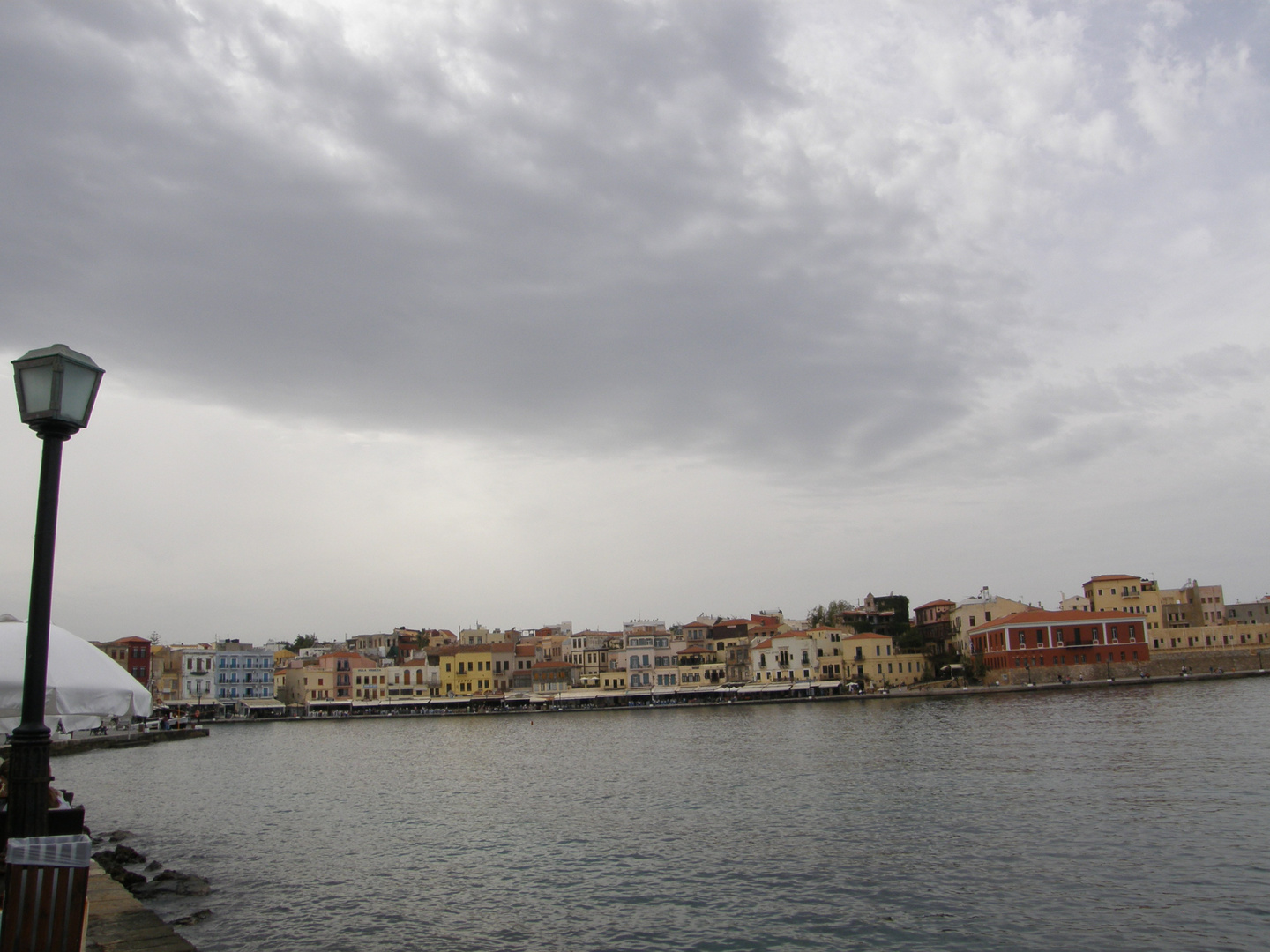Kurz vor dem Gewitter am Hafen von Ierapetra
