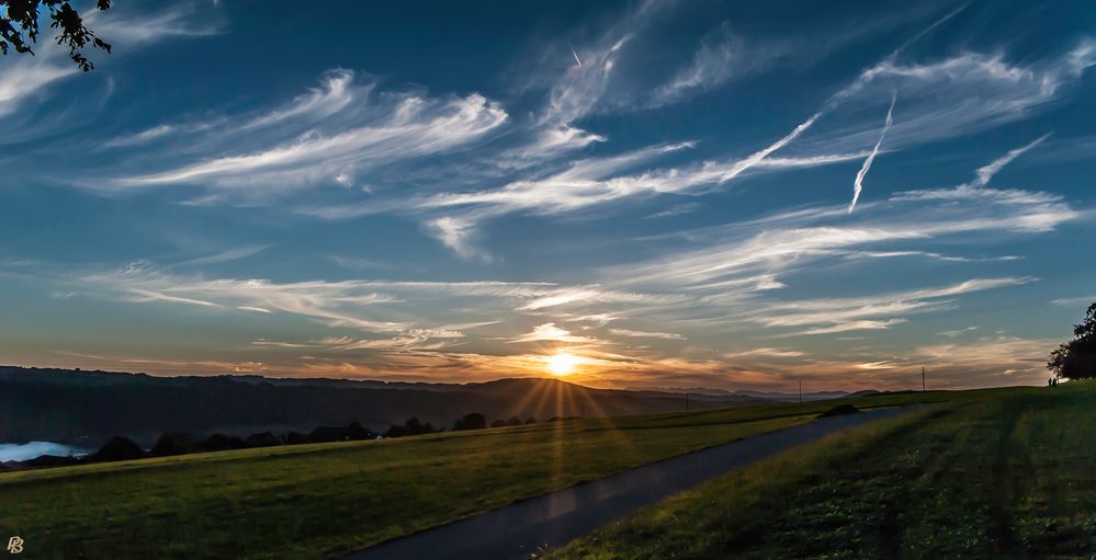 [ Kurz vor dem Sonnenuntergang ]