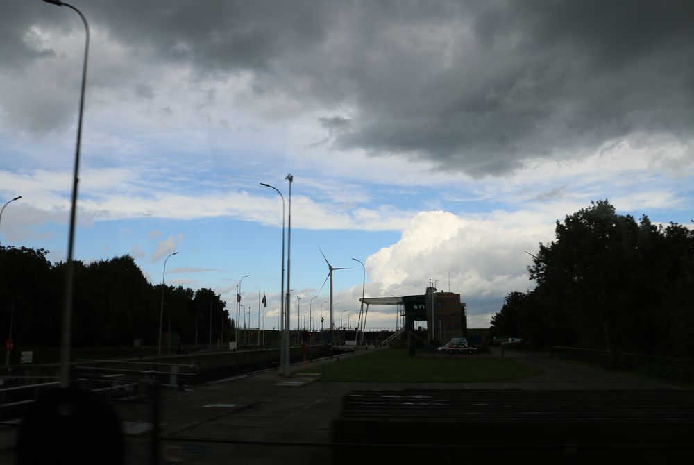 Kurz vor dem Wolkenbruch es wurde Nacht