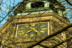 kurz vor halb Acht - Kreuzkirche Hannover