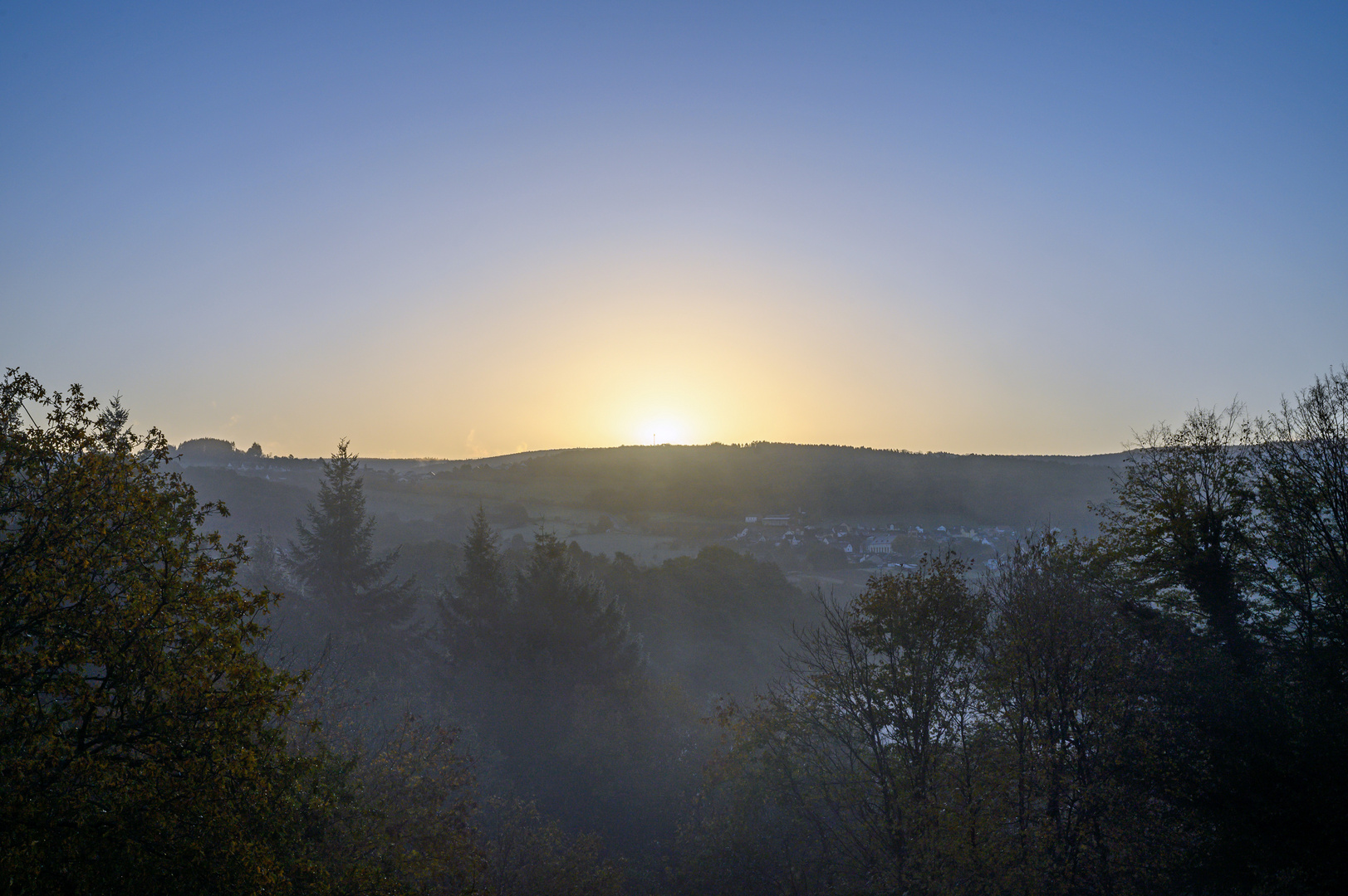 Kurz vor Sonnenaufgang