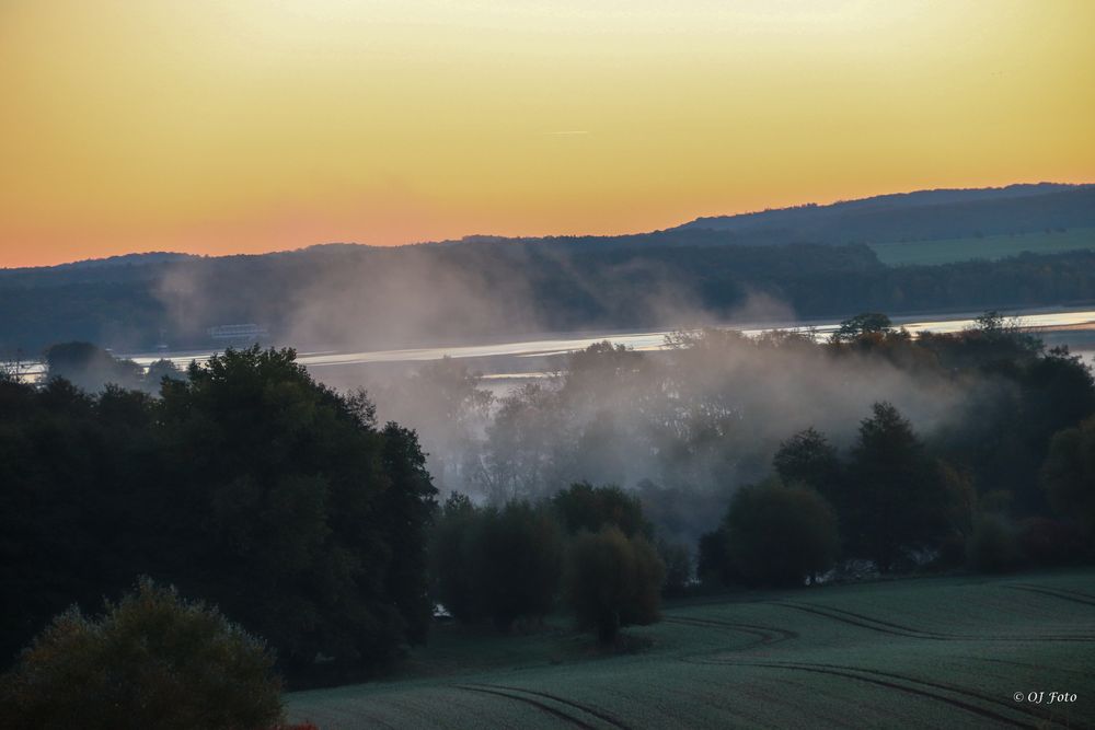 Kurz vor Sonnenaufgang