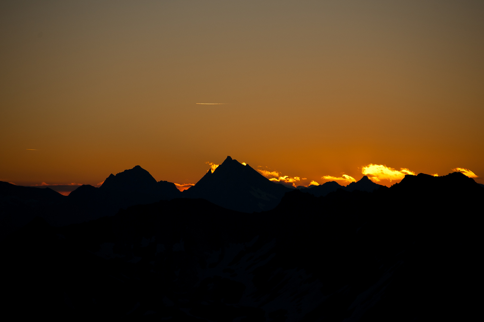 Kurz vor Sonnenaufgang am Dreiecksspitz Südtirol/ Rein in Taufers