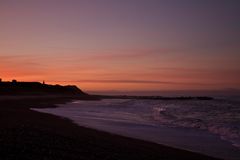 Kurz vor Sonnenaufgang am Strand