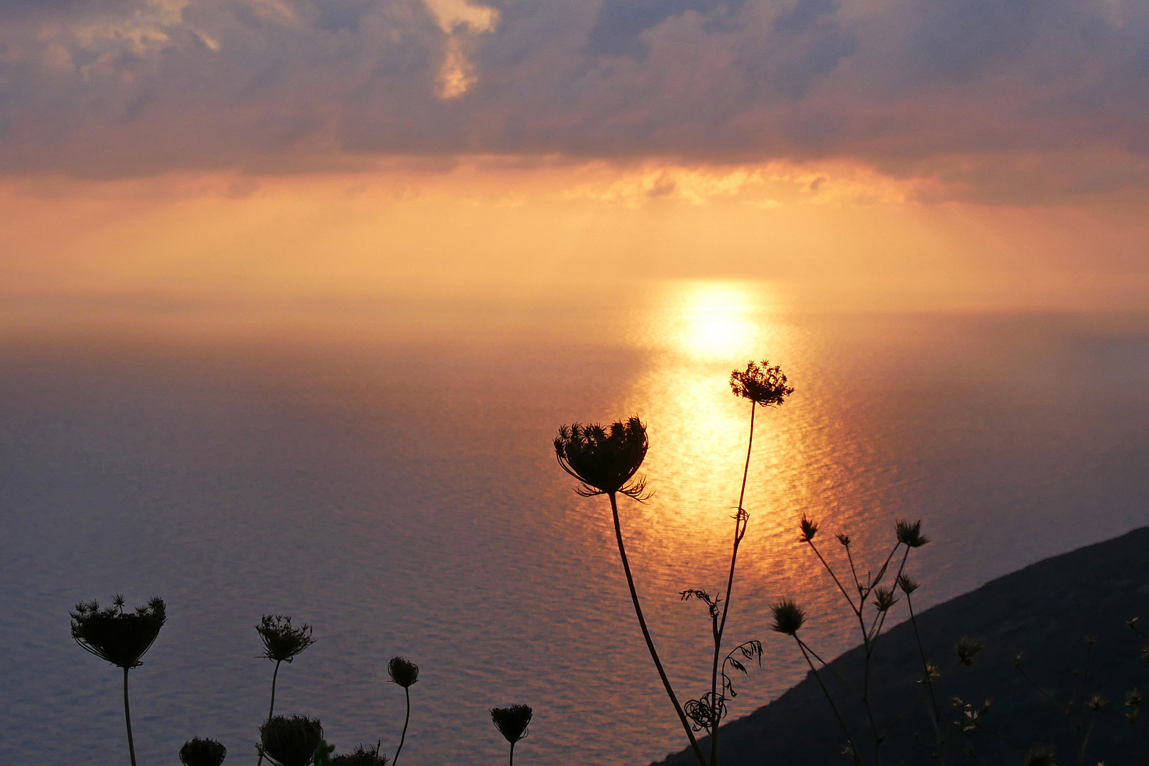 Kurz vor Sonnenuntergang am Meer