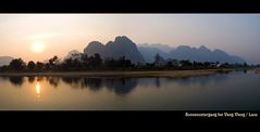Kurz vor Sonnenuntergang bei Vang Vieng