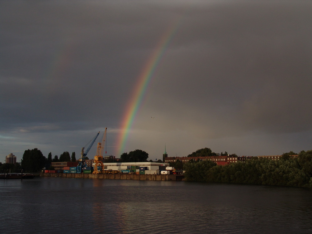 Kurzer Schauer in Hamburg