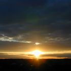 Kurzer Sonnenblick vor dem Untergang