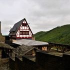 Kurzurlaub an Der Mosel 2021 - Die Vorburg der Ehrenburg bei Brodenbach 