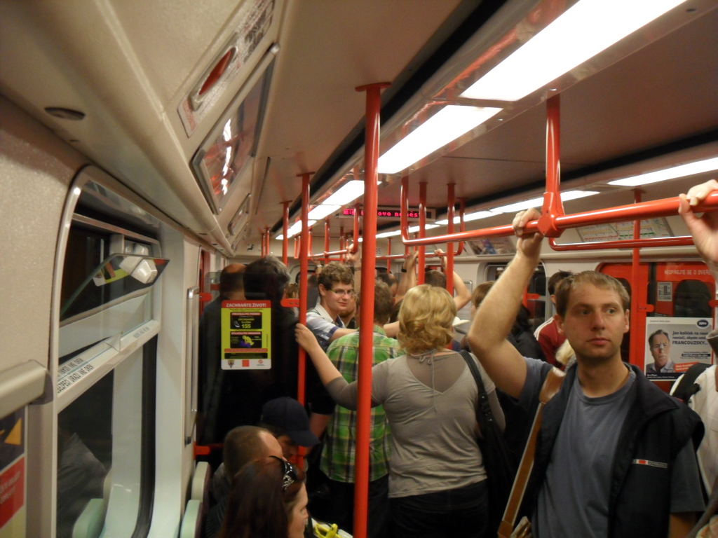 Kusheln in der U-bahn